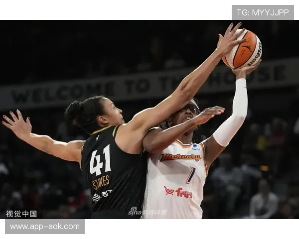 明尼苏达山猫加时惜败菲尼克斯水星，系列赛悬念延续